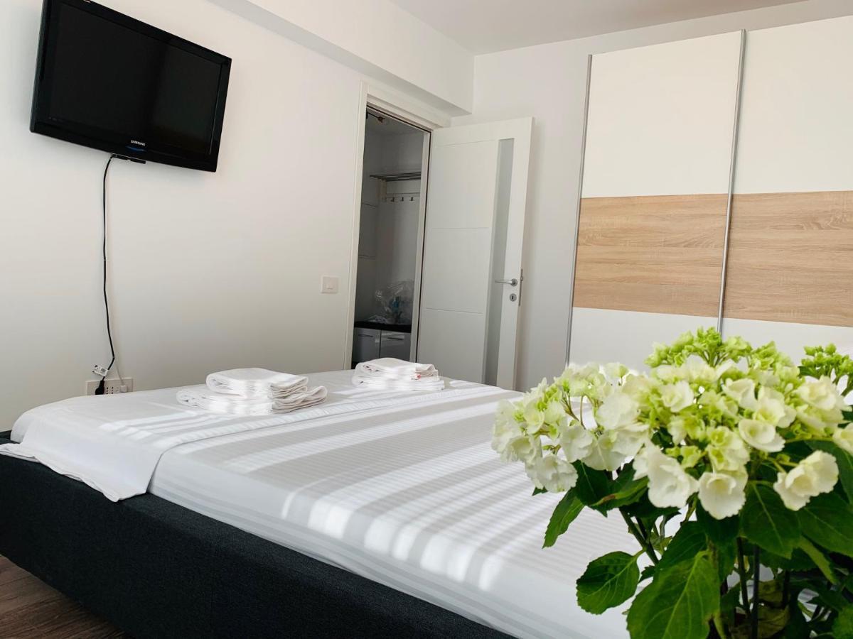 Newton Luxury Apartment Iasi Exterior foto